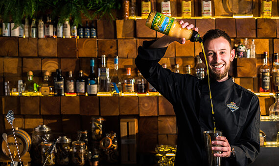 Bartenders et tradition, le cocktail gagnant de Suze pour perdurer